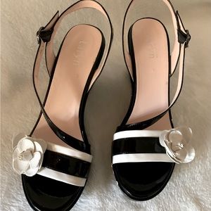 Taryn Rose Black and White Wedge Sandals